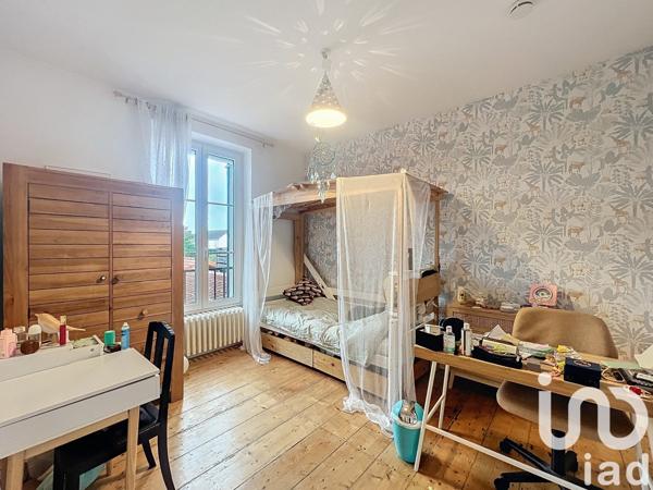 Maison 7 pièces de 180 m² à Tournan-en-Brie (77220)