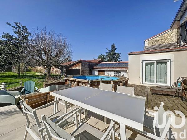 Maison 7 pièces de 180 m² à Tournan-en-Brie (77220)