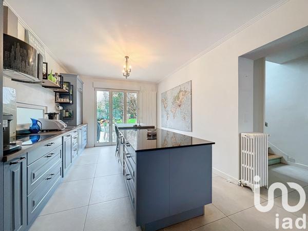 Maison 7 pièces de 180 m² à Tournan-en-Brie (77220)