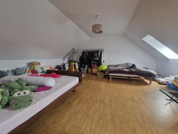 4ch voir 5ch sous sol coeur de village Montfort le gesnois