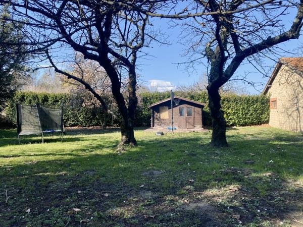 Chantemerle-les-Blés (26600) Ancienne ferme en pierres avec dépendances, piscine et jardin - proche Tain-l'Hermitage