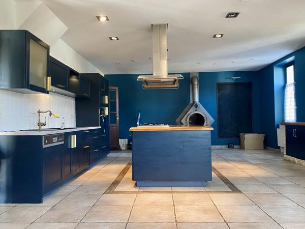 Chantemerle-les-Blés (26600) Ancienne ferme en pierres avec dépendances, piscine et jardin - proche Tain-l'Hermitage