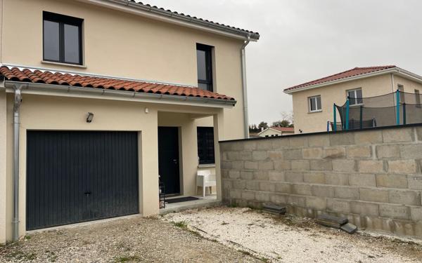 Maison à vendre    5 pièces •  Pont-de-Chéruy