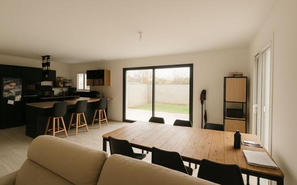 Maison à vendre    5 pièces •  Pont-de-Chéruy