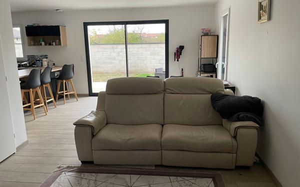 Maison à vendre    5 pièces •  Pont-de-Chéruy