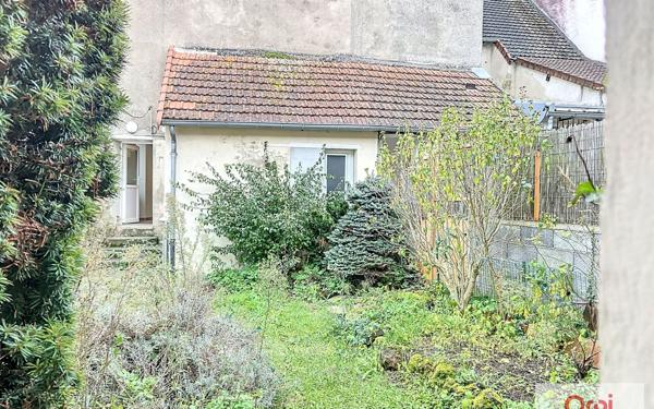 Appartement à louer    4 pièces • 130 m2 Montmarault