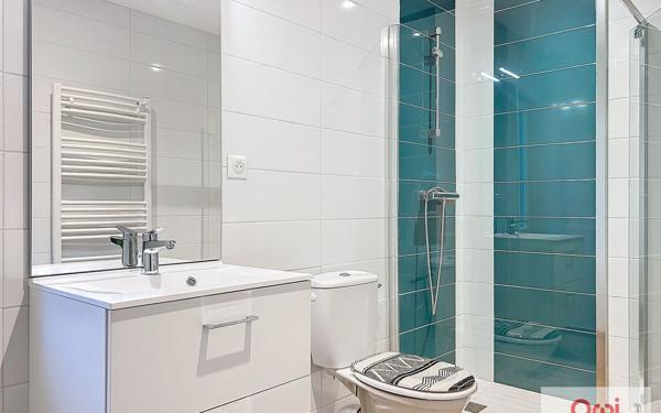 Appartement à louer    4 pièces • 130 m2 Montmarault