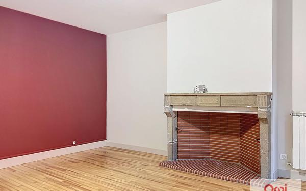 Appartement à louer    4 pièces • 130 m2 Montmarault