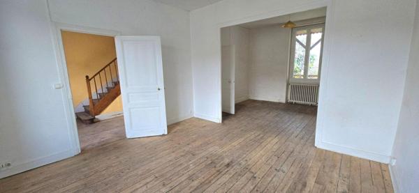 Maison de ville de type 5, avec jardin et garage privatif