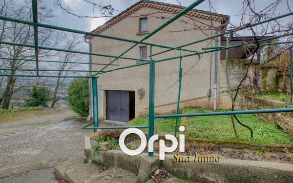 Maison à vendre    6 pièces •  Privas