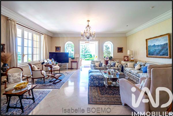 Maison à vendre 15 pièces 555 m² Antibes