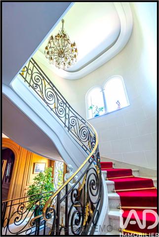 Maison à vendre 15 pièces 555 m² Antibes