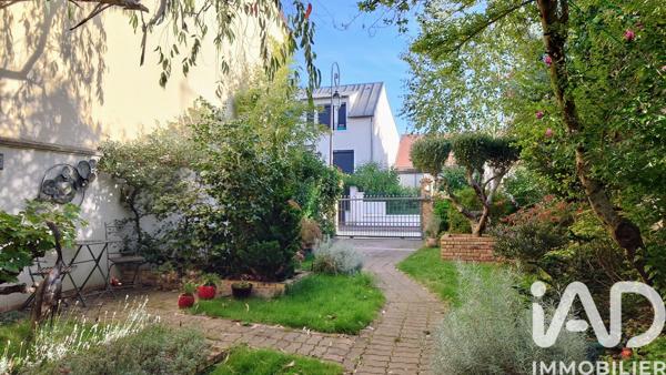 Maison à vendre 6 pièces 146 m² Vélizy-Villacoublay