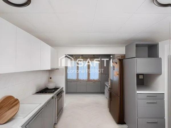 Maison sur les hauteurs des Pennes-Mirabeau