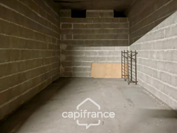 Dijon – Garage fermé de 13 m² dans résidence sécurisée, proche gare