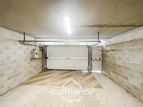 Dijon – Garage fermé de 13 m² dans résidence sécurisée, proche gare