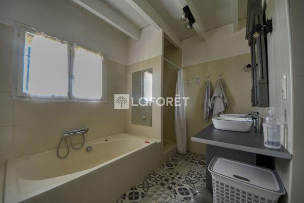 Achat maison près de SALVAGNAC - 6 pièce(s) - 213 m² - 335 000 €