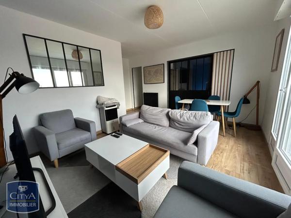 Appartement à louer 4 pièces 79.85m²