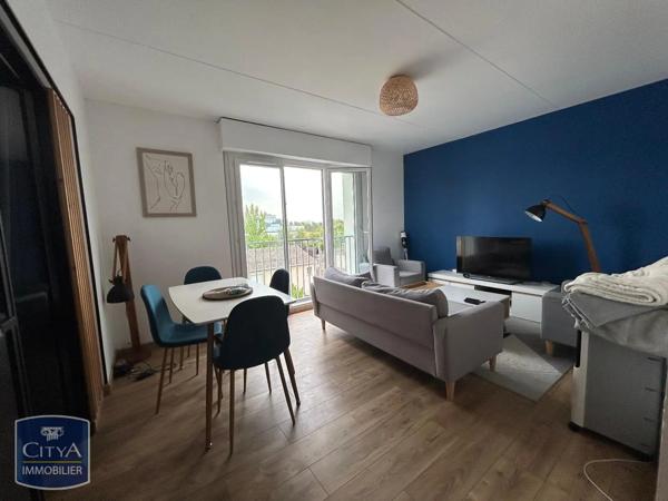 Appartement à louer 4 pièces 79.85m²
