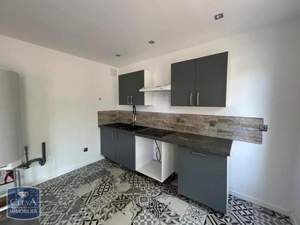 Maison à louer 2 pièces 45.75m² Cour-Cheverny (41700)