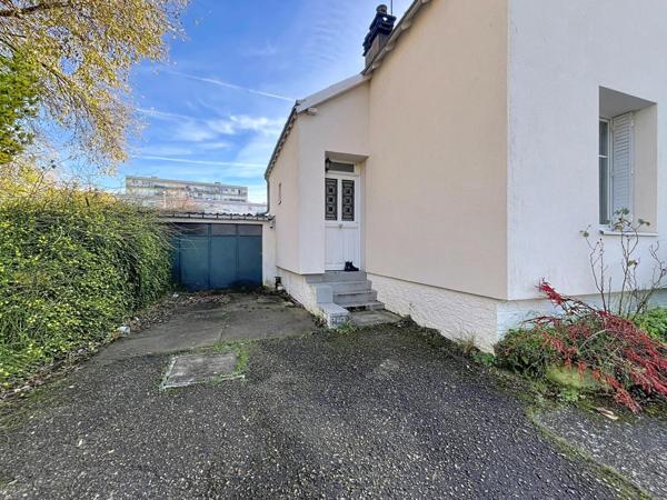 Maison rénovée de 78 m² avec jardin, garage et sous-sol – Joué-lès-Tours centre