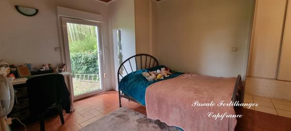 Dpt Lot et Garonne (47), à vendre AGEN, maison 179 m² - Terrain de 1258 m²