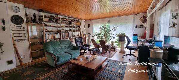 Dpt Lot et Garonne (47), à vendre AGEN, maison 179 m² - Terrain de 1258 m²