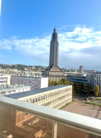 ***Plage-Le Havre***T1 de 35 m² avec ascenseur, cave et vue dégagée sur l’église Saint Joseph