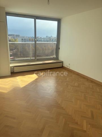 ***Plage-Le Havre***T1 de 35 m² avec ascenseur, cave et vue dégagée sur l’église Saint Joseph