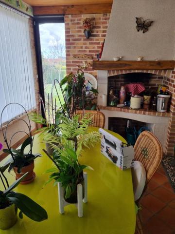 BELLE MAISON CONTEMPORAINE EN CENTRE VILLAGE