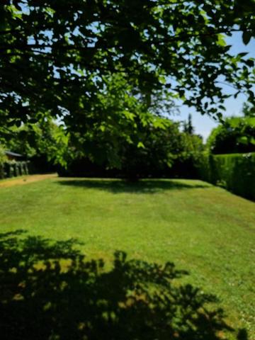 BELLE MAISON CONTEMPORAINE EN CENTRE VILLAGE