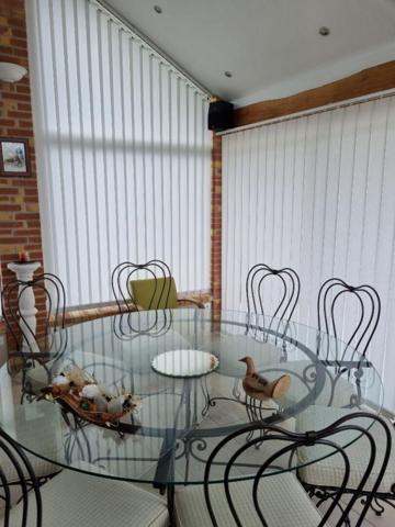 BELLE MAISON CONTEMPORAINE EN CENTRE VILLAGE