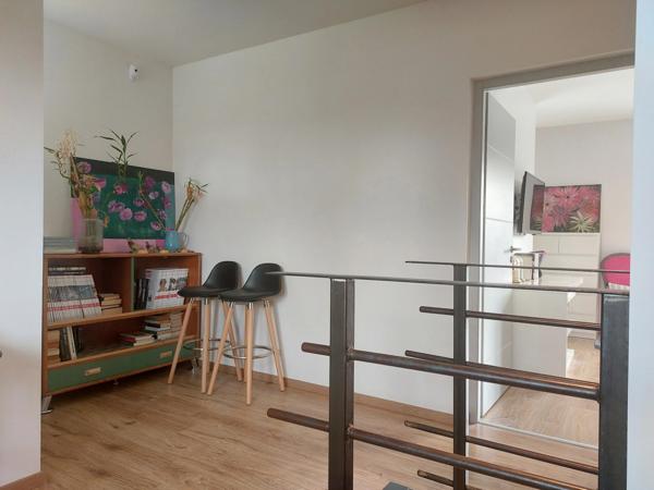 Maison à vendre 6 pièces (82) Maison de plus de 160m² habitable avec jardin paysagé, terrasse, pool house, atelier, garage, dépendance