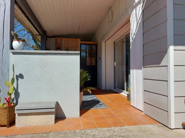 Maison à vendre 6 pièces (82) Maison de plus de 160m² habitable avec jardin paysagé, terrasse, pool house, atelier, garage, dépendance