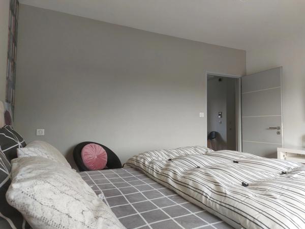 Maison à vendre 6 pièces (82) Maison de plus de 160m² habitable avec jardin paysagé, terrasse, pool house, atelier, garage, dépendance