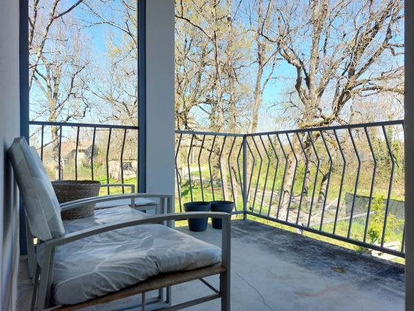 Maison à vendre 6 pièces (82) Maison de plus de 160m² habitable avec jardin paysagé, terrasse, pool house, atelier, garage, dépendance