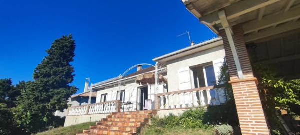 Maison lumineuse 3ch avec piscine et jolie vue dégagée