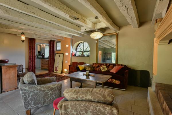Longère Lalinde 11 pièce(s), 6 chambres, 213 m2, 2 gites, piscine 1.85ha