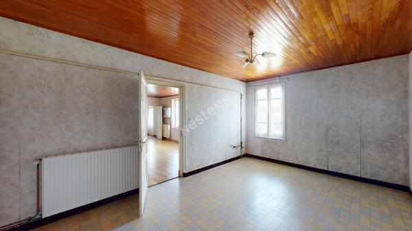 Ferme de caractère à rénover - 3 chambres - Dépendances 115 m² - Terrain 1500 m² - Proche Louhans