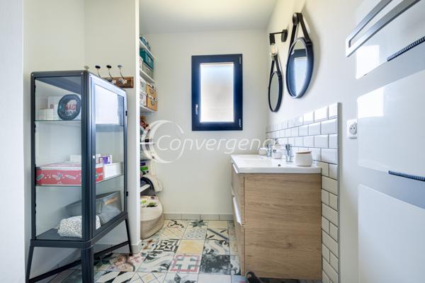 Maison
                                                                                                                                                                                                                                                                                                                        9 pièce(s)                                                                                                                                                                                                          5 chambre(s)                                                                                                                                                                                                          226  m²