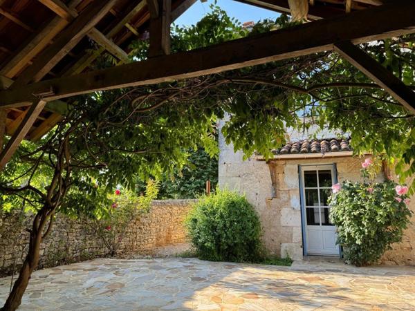 Maison à vendre 5 pièces 100 m² à St Front la Rivière sur terrain de 1188 m² (24)