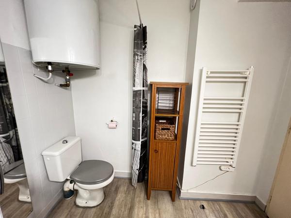 AU POULIGUEN – Studio Lumineux avec Balcon & Cave