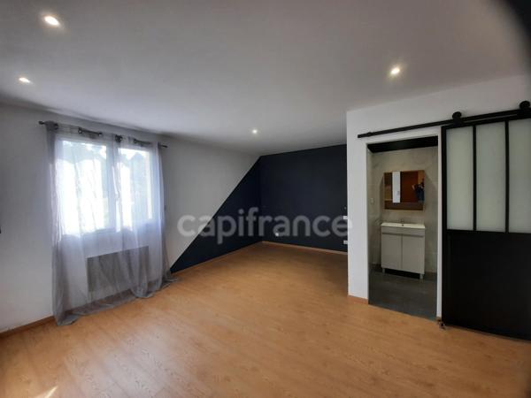 Maison familiale avec jardin et piscine