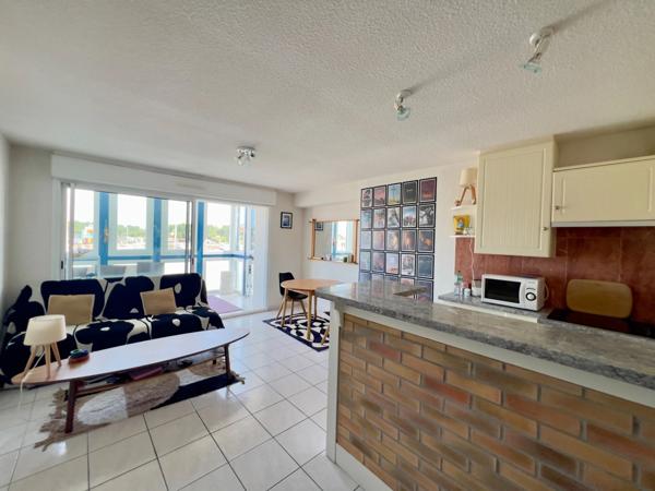 CAPBRETON À vendre Appartement T2 avec vue sur le port, cave et parking