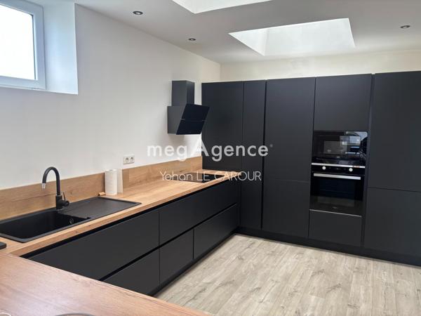 Maison à Riantec, 56670 - 6 pièces 190m²