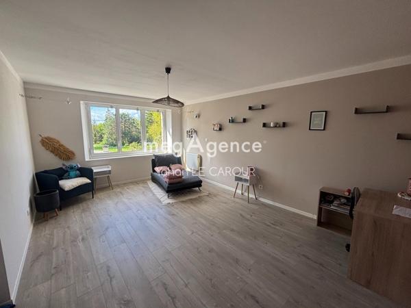 Maison à Riantec, 56670 - 6 pièces 190m²