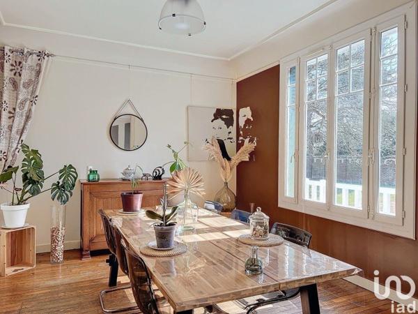 Maison 8 pièces de 156 m² à Saint-Aubin-lès-Elbeuf (76410)