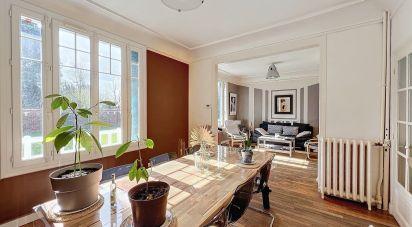 Maison 8 pièces de 156 m² à Saint-Aubin-lès-Elbeuf (76410)