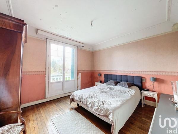 Maison 8 pièces de 156 m² à Saint-Aubin-lès-Elbeuf (76410)