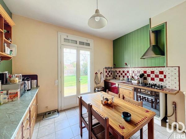 Maison 8 pièces de 156 m² à Saint-Aubin-lès-Elbeuf (76410)